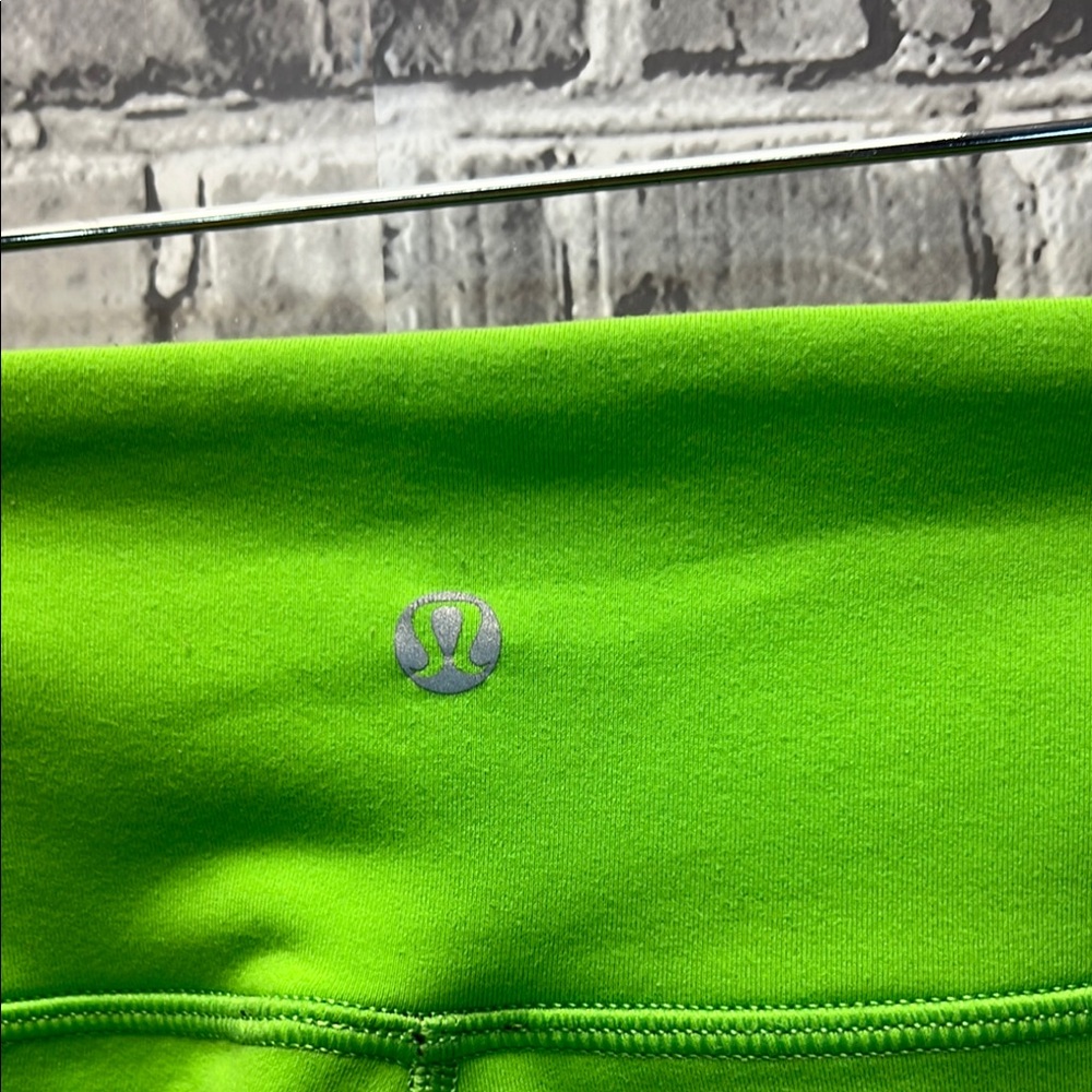 Woman's Lululemon Leggings - Picture 6 of 11